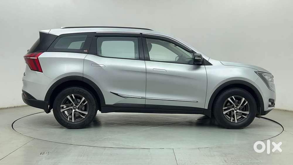 Mahindra Xuv700 2.2 Ax 5 Diesel At Str, 2022, Diesel