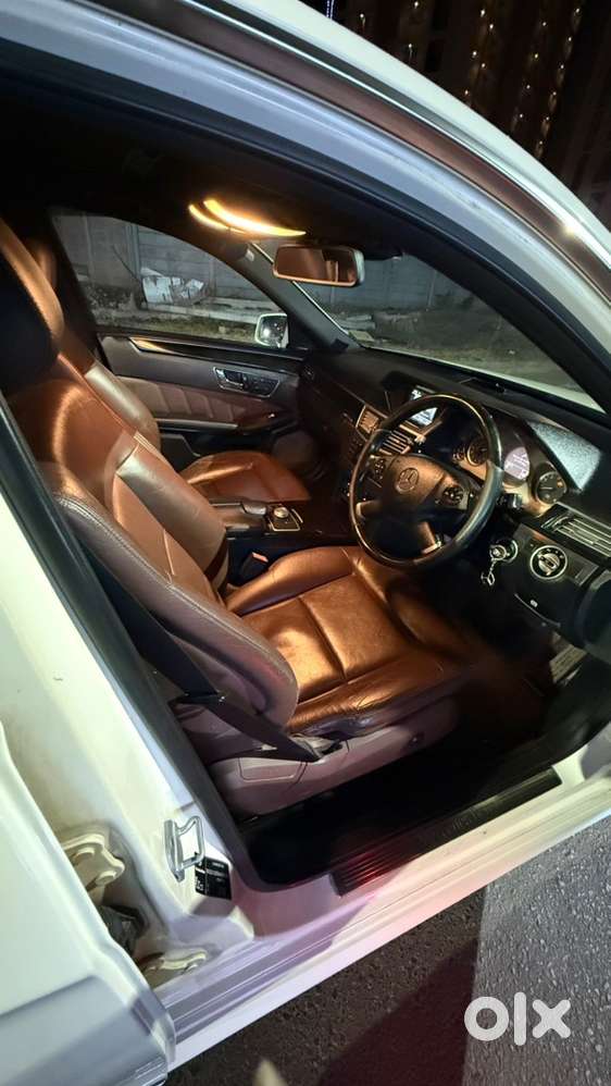 Mercedes-benz E-class Petrol 2011