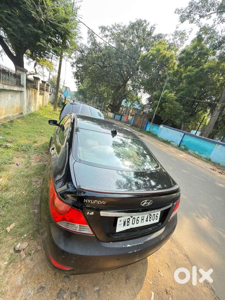 Hyundai Fluidic Verna 2011
