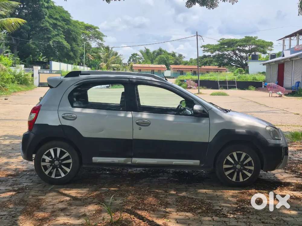 Toyota Etios Cross 2017