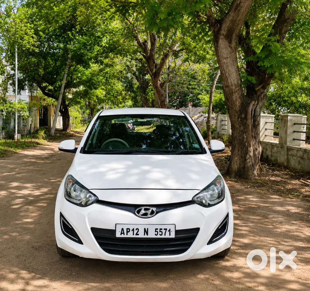 Hyundai I20 1.2l Magna Model 2012 Registration 2013 Good Condition