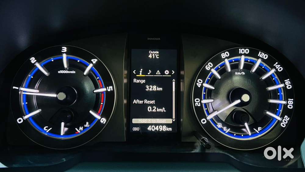 Toyota Innova Crysta 2.4 V 8 Str, 2017, Diesel