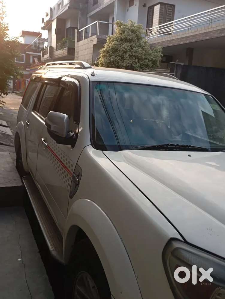 Ford Endeavour Top Model