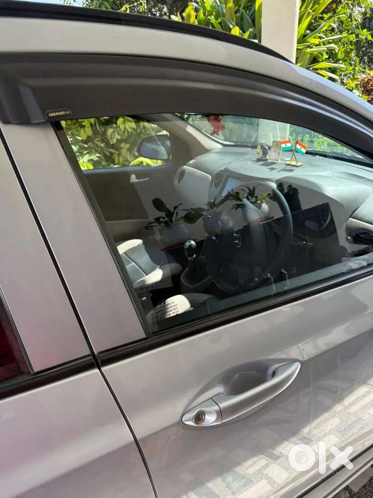 Hyundai Grand I10 2019 Petrol 25512 Km Driven