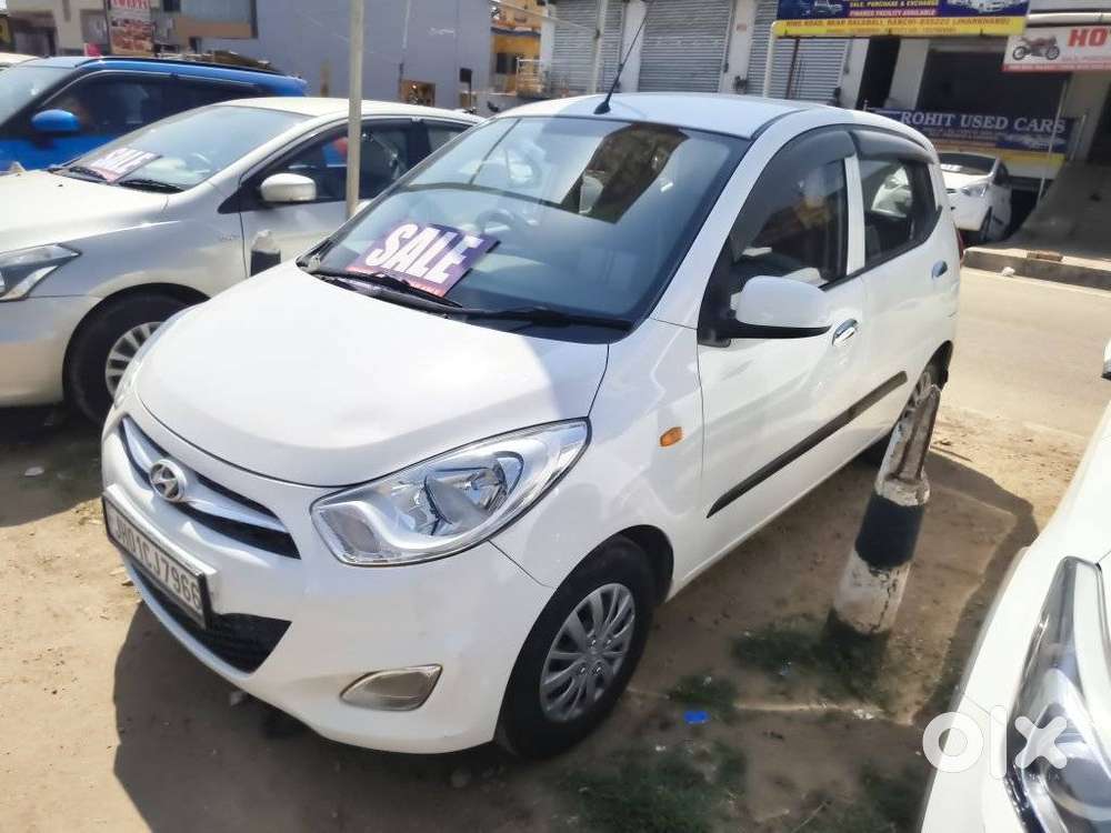 Hyundai I10 Sportz, 2017, Petrol