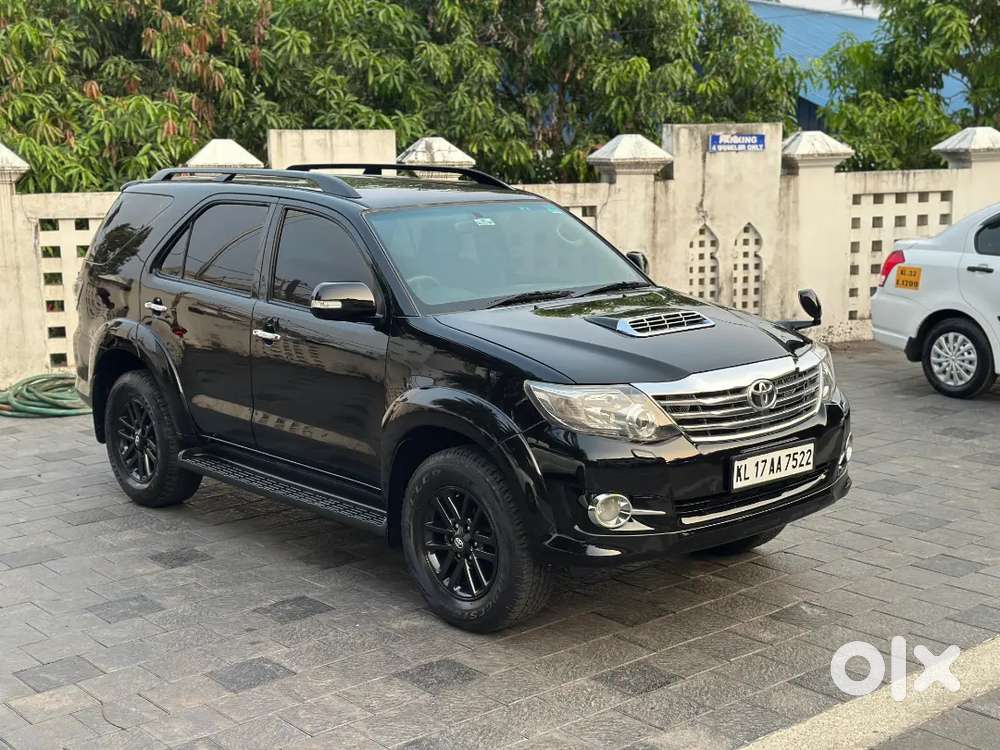 Toyota Fortuner 2015