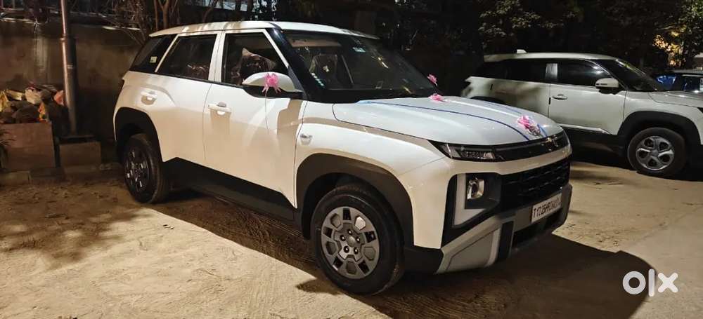 2key Avilable New Show Room Condition Gaadi Hai Singal Hand Drive And