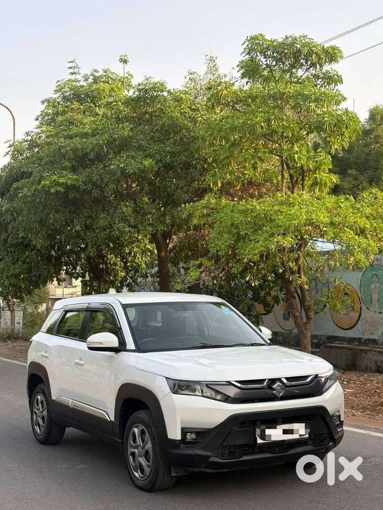 Maruti Suzuki Brezza 1.5 Lxi Cng, 2023, Cng & Hybrids