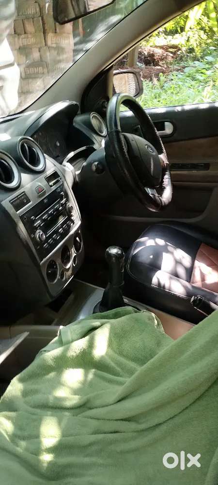 Ford Fiesta Petrol Manual 2010