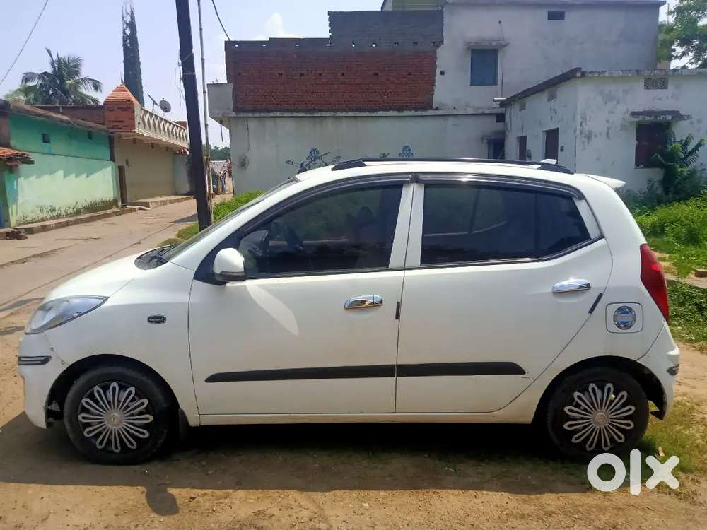 Hyundai I10 Sportz Petrol 2011