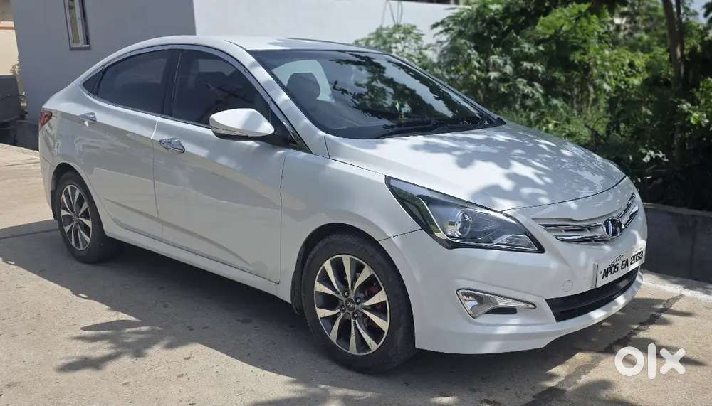 Hyundai Verna Fluidic 4s - 1.6 Sx  ( 2016 Mfd , 2017 Rgstd