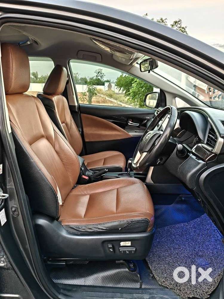 Toyota Innova Crysta 2.8 Zx At 7 Seater, 2017, Diesel