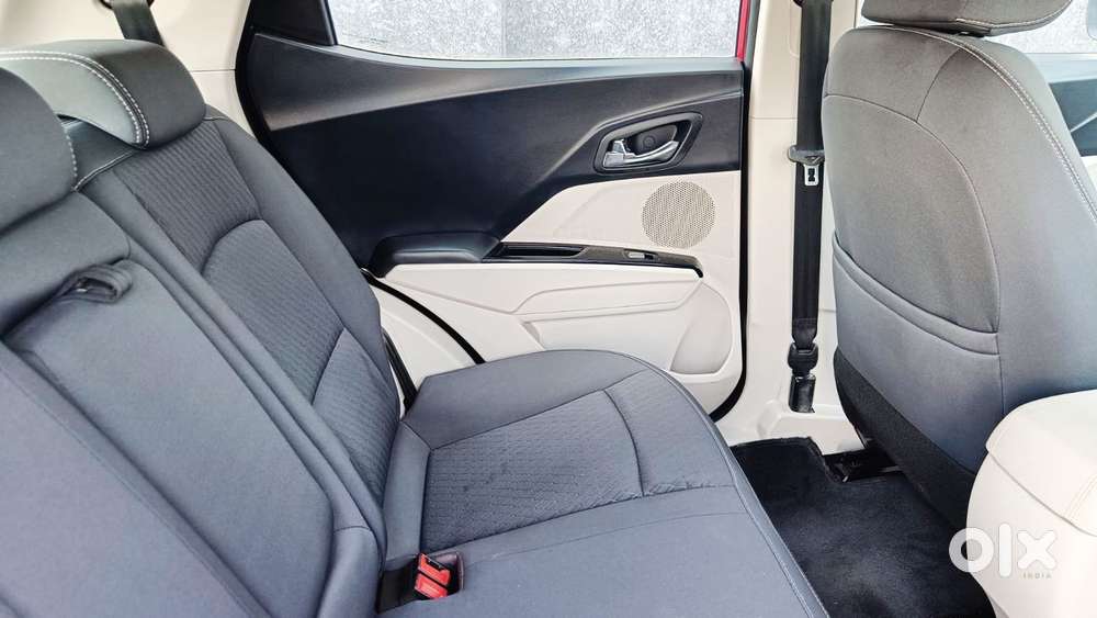 Mahindra Xuv300 W8, 2019, Petrol