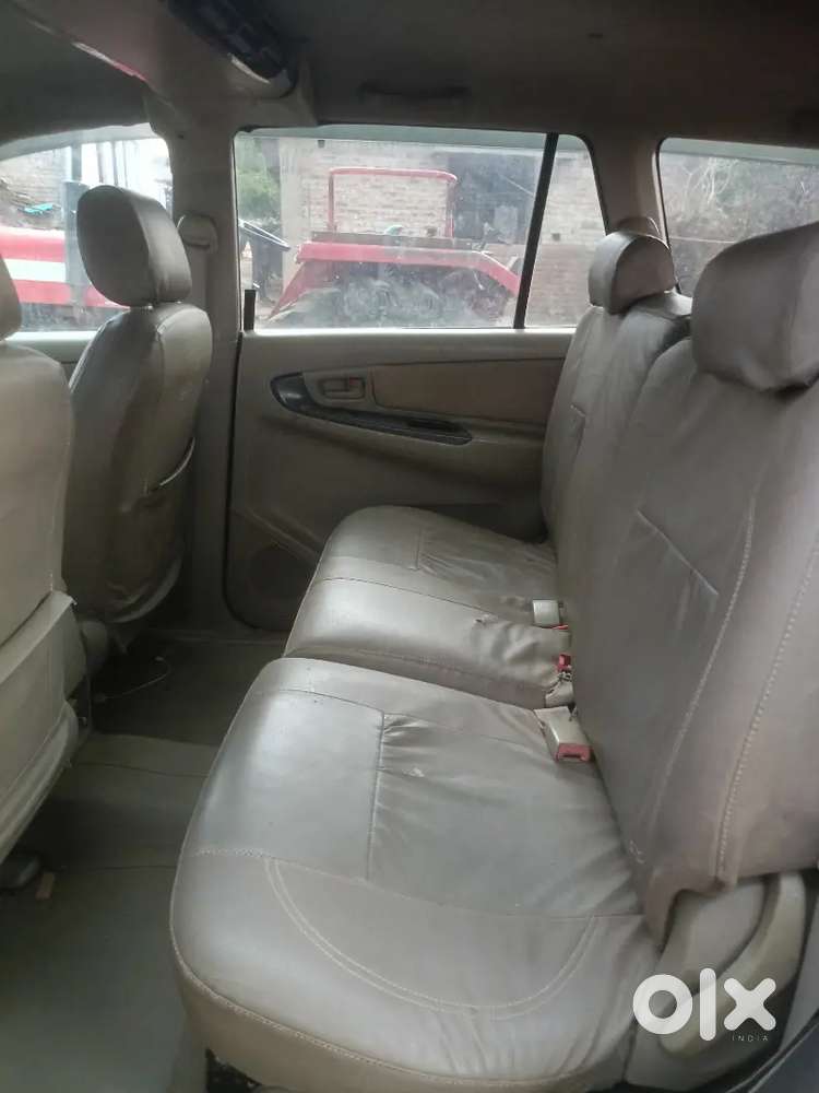 Innova 2009 2.5 6
