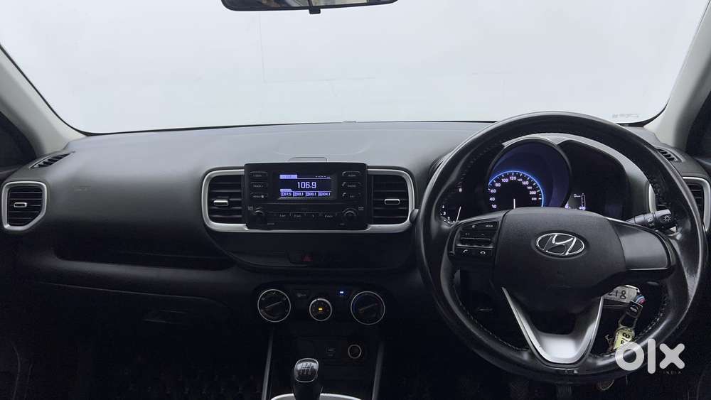 Hyundai Venue [2022-ongoing] 1.2 S, 2021, Petrol