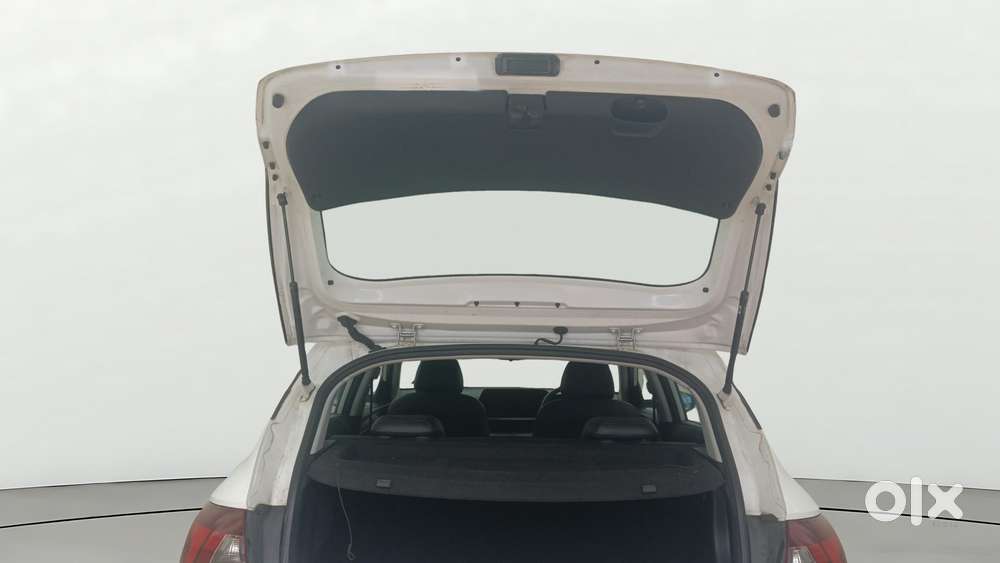 Hyundai New I20 1.0 Asta (o) Turbo Dct, 2021, Petrol