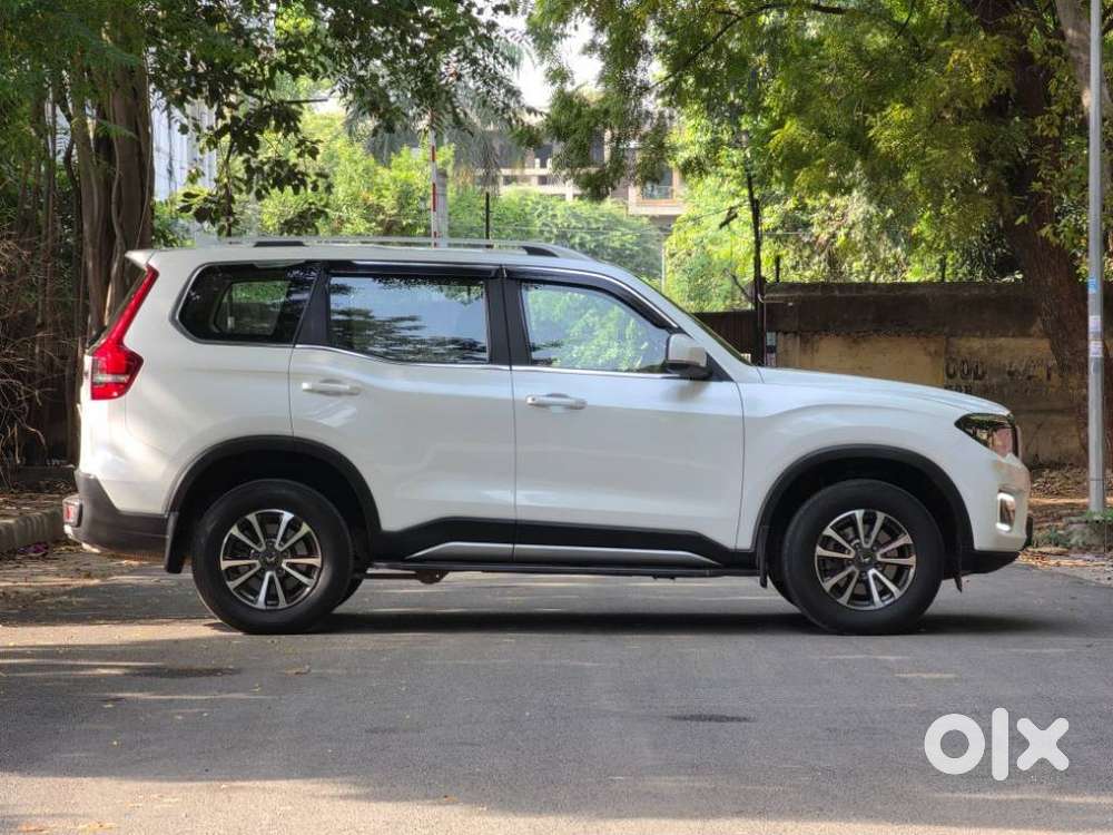 Mahindra Scorpio-n 2.0 Z8 Petrol At 7 Str, 2025, Petrol