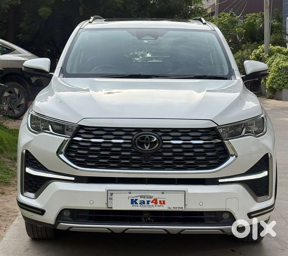 Toyota Innova Hycross 2.0 Zx (o) Hybrid 7 Str, 2024, Petrol