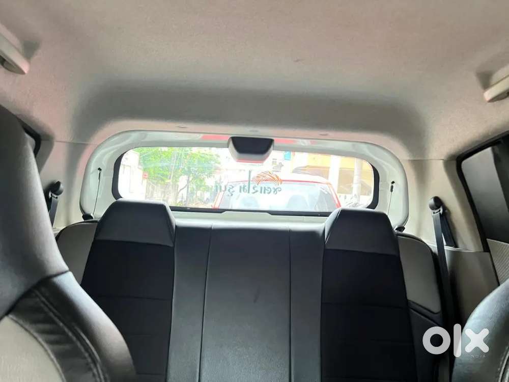 Mahindra Kuv 100 K4  Petrol 2016