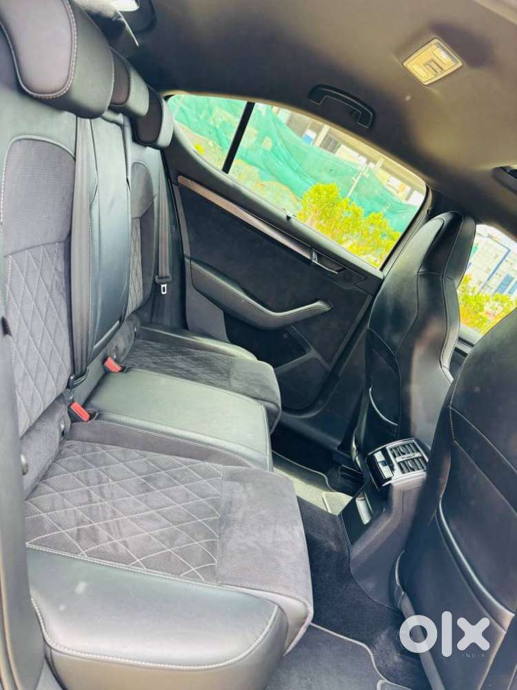 Skoda Superb 2.0 Sportline Tsi At, 2021, Petrol