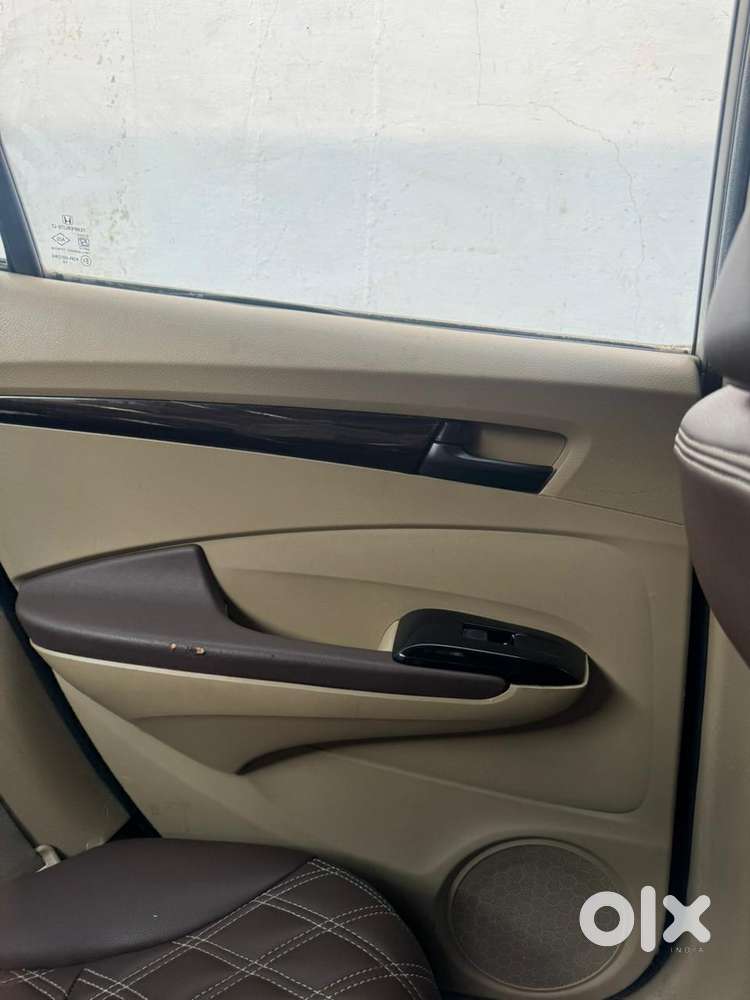 Honda City I-vtec 2010  Fully Loaded  ₹1 Lakh+ Accessories  New Tyr