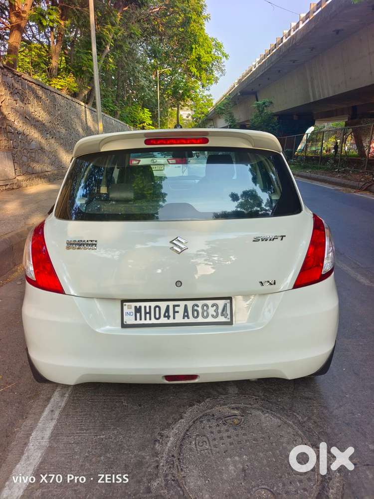 Maruti Suzuki Swift Vxi + Manual, 2012, Cng & Hybrids