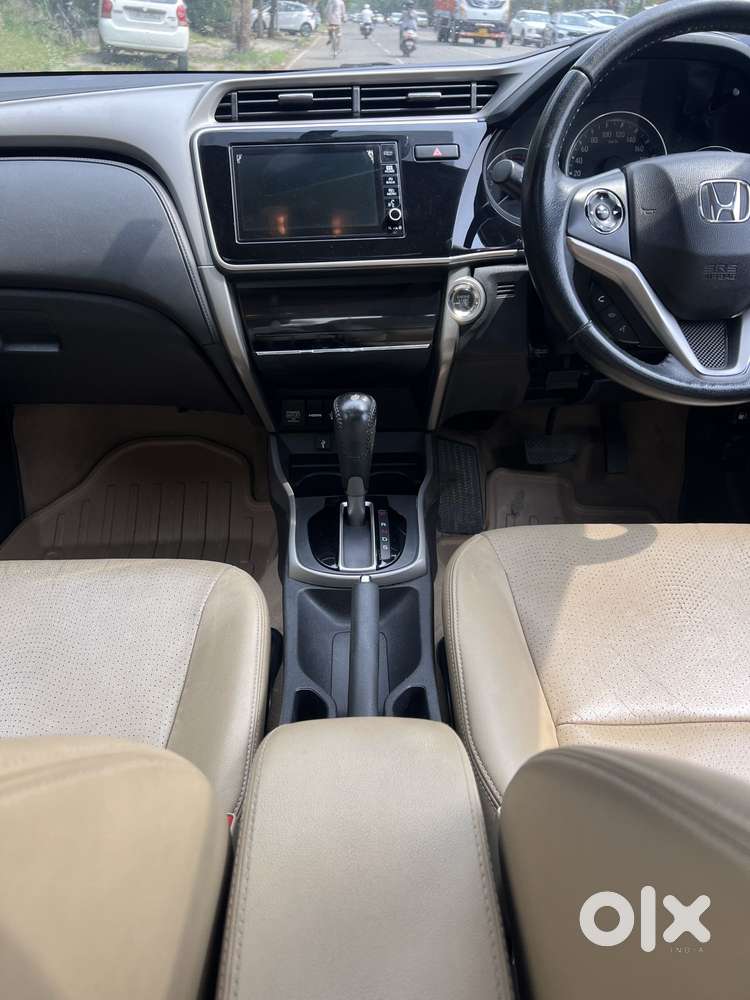 Honda City V At Sunroof I-vtec, 2017, Petrol