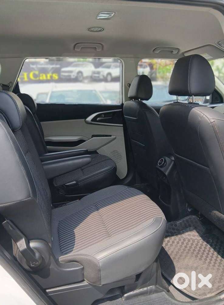 Kia Carens G1.5 6mt Gravity, 2024, Petrol