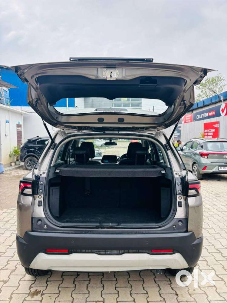 Maruti Suzuki Vitara Brezza 1.5 Zxi, 2024, Petrol