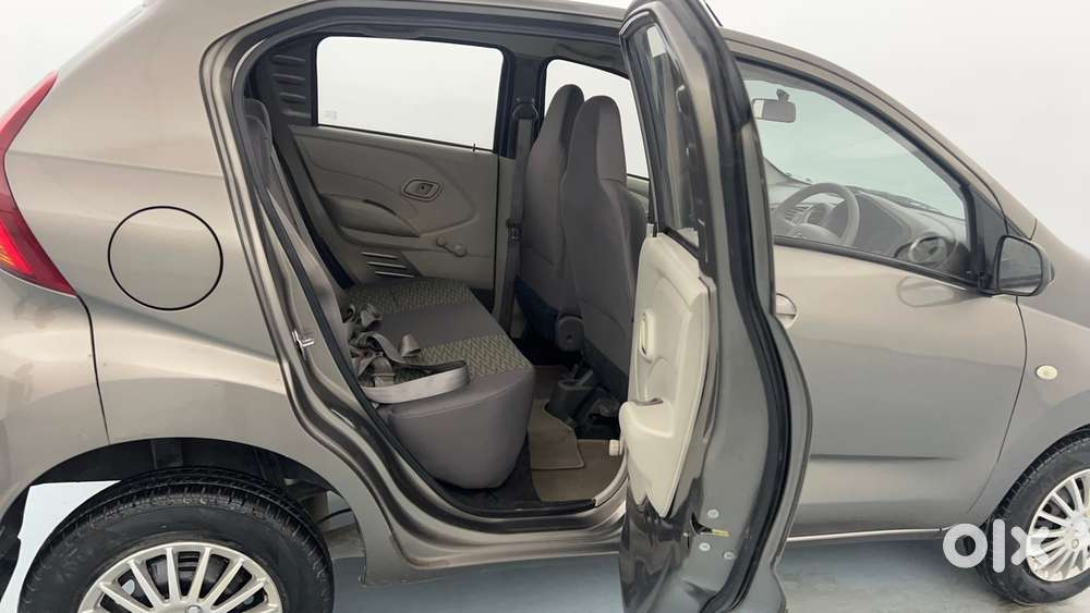 Datsun Redigo T Option, 2016, Petrol