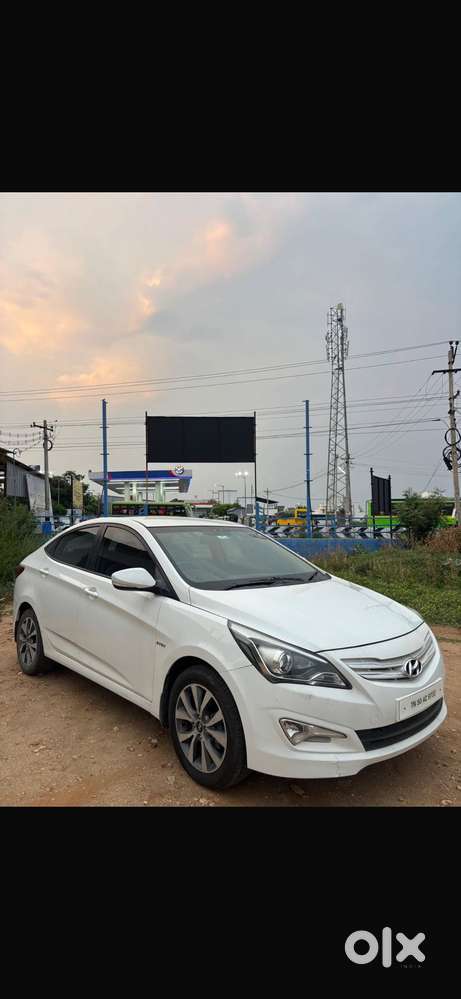 Hyundai Verna Fluidic 1.6 Vtvt Sx, 2016, Petrol