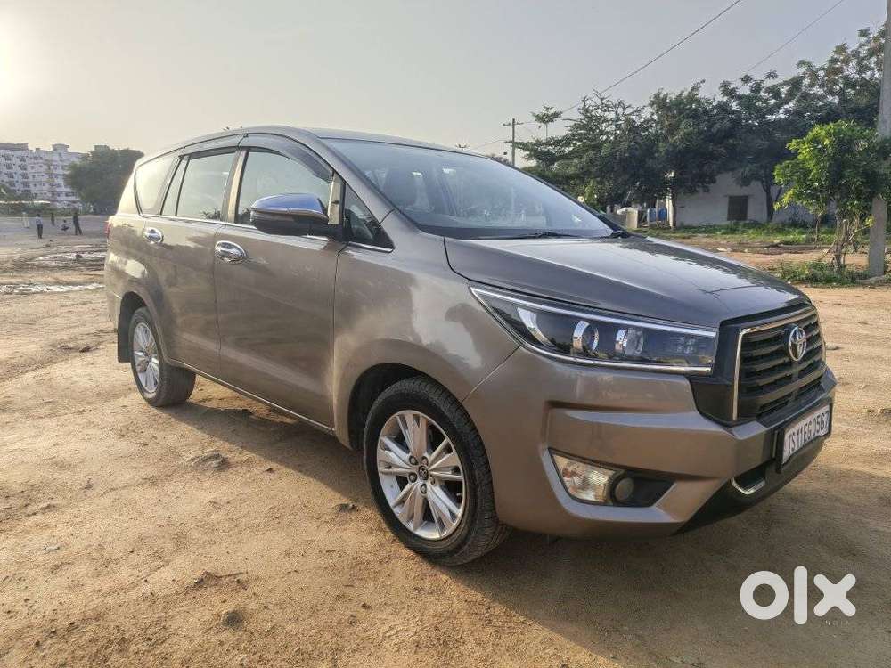 Toyota Innova Crysta 2.8 Zx At, 2016, Diesel