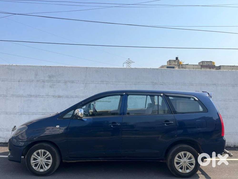 Toyota Innova 2.0 Gx (petrol) 8 Seater Bs Iv, 2005, Diesel