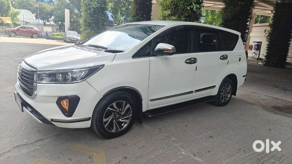 Toyota Innova Crysta [2020-ongoing] 2.4 Vx 8 Str, 2022, Diesel