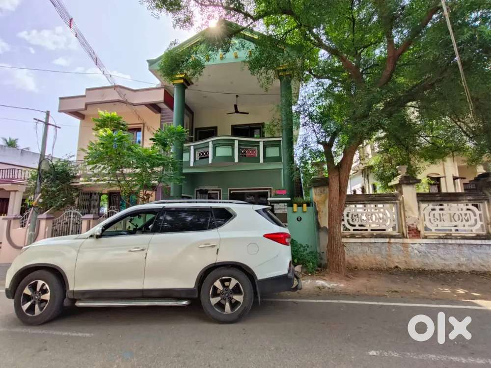 Mahindra Alturas G4 2019 Diesel Well Maintained