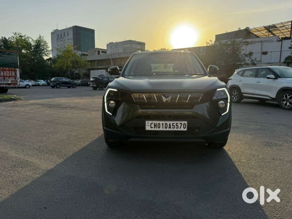 Mahindra Xuv 3xo Ax7l 1.2 Petrol At (pg), 2025, Petrol