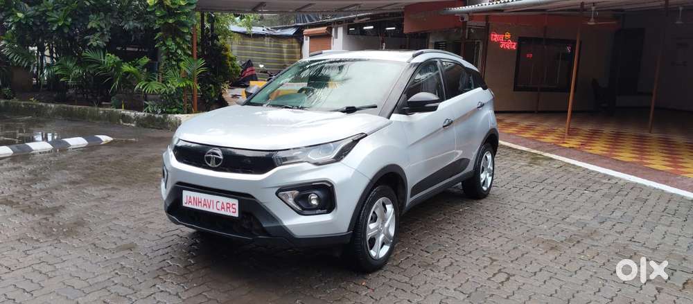 Tata Nexon 1.5 Revotorq Xma Plus (s) Amt, 2021, Petrol