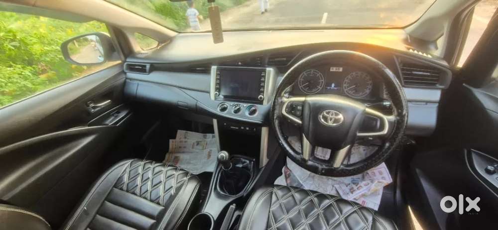 Toyota Innova Crysta 2.4 G Mt 7 Str, 2022, Diesel