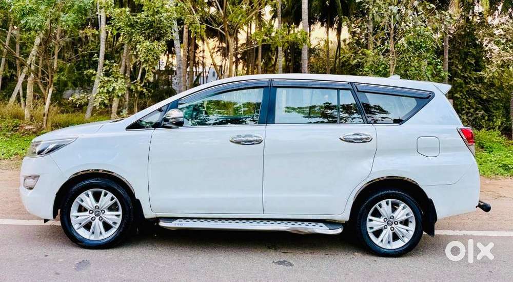 Toyota Innova Crysta 2.8z Automatic, 2019, Diesel