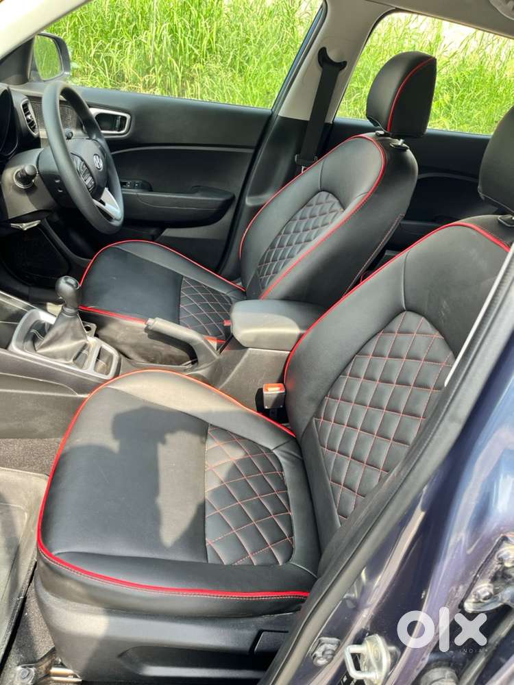 Hyundai Venue Petrol 2022