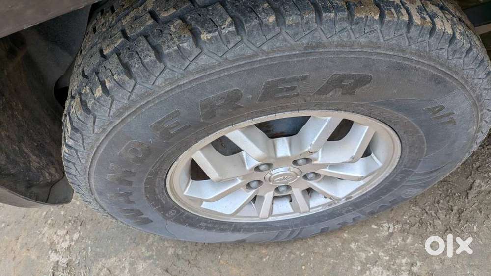 Mahindra Tuv 300 T8, 2016, Diesel