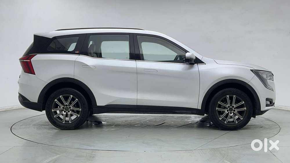 Mahindra Xuv700 2.0 Ax 7 Petrol At Luxury Pack Str, 2023, Petrol