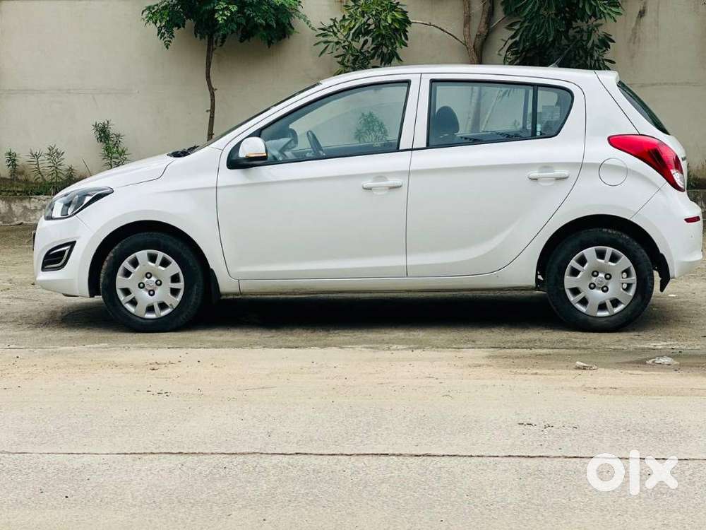 Hyundai I20 Magna Optional 1.2, 2012, Petrol