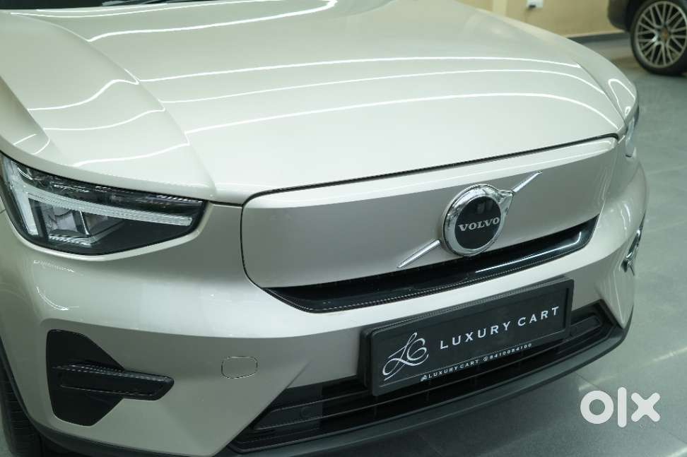 Volvo Ex40 Core, 2024, Petrol