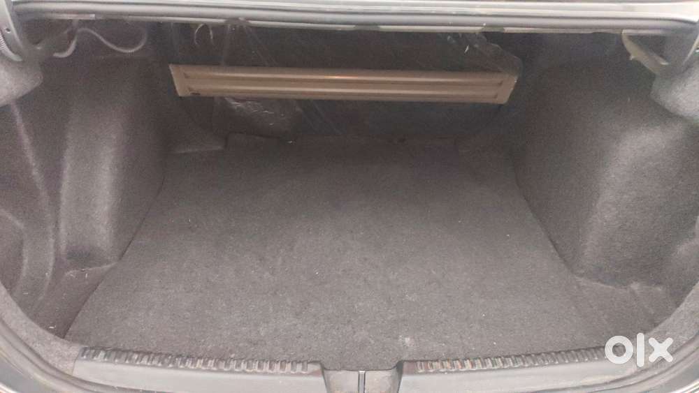 Volkswagen Vento 2010-2013 Petrol Highline, 2013, Petrol