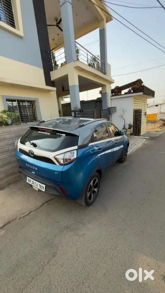 Tata Nexon 2017 Xz+ Top Model 2nd Owner 600000 Price Only !