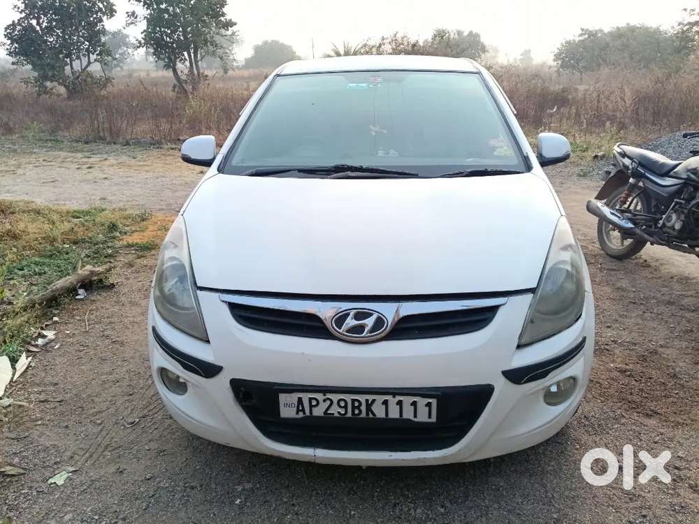 Hyundai New I20 2010 Diesel 120000 Km Driven