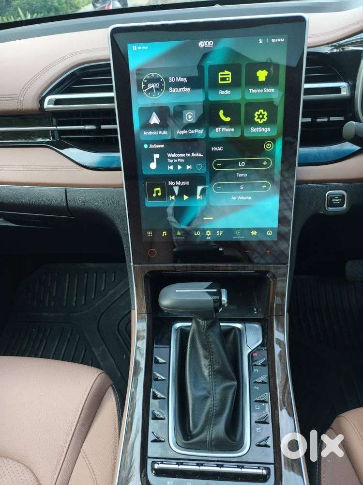Mg Hector Plus Savvy Pro 1.5 Turbo Petrol Cvt 7 Str, 2024, Petrol