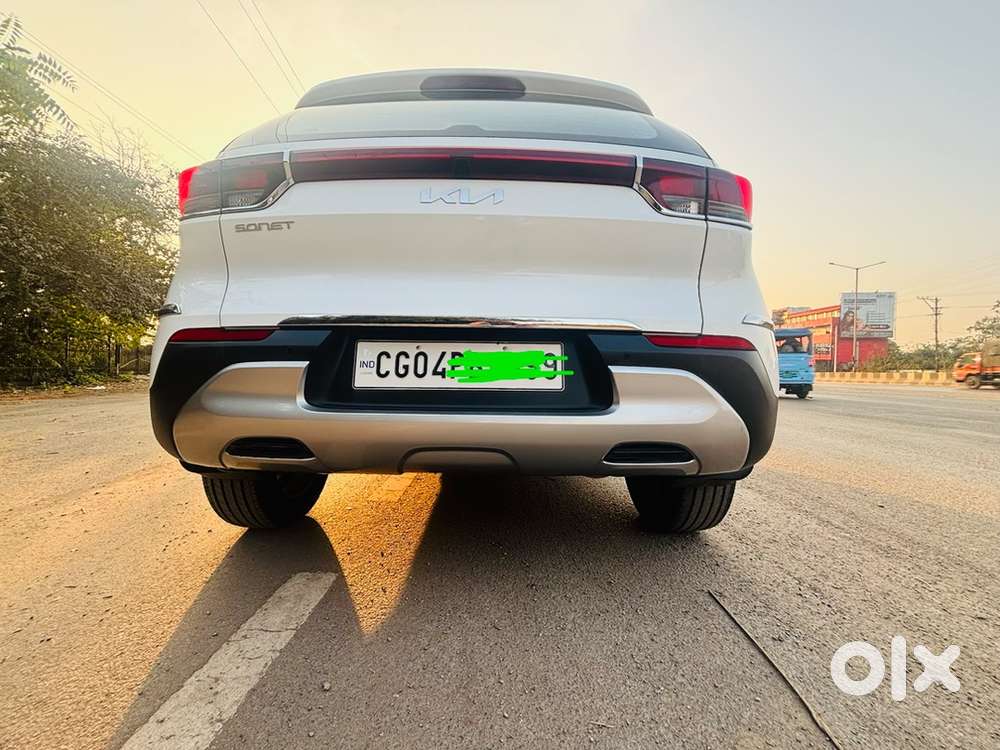 Kia Sonet 2023 White Manual Diesel 1st Owner Excellent Condition