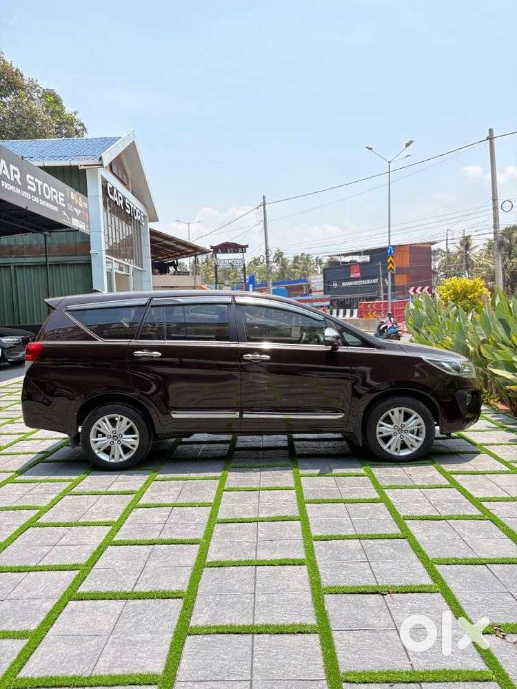 Toyota Innova Crysta 2.8 Z, 2016, Diesel